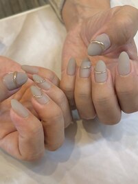 大人の上品ネイル！