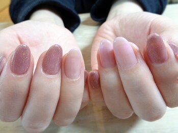 アミュリー ネイル アトリエ(Amury nail atelier)/くすみカラー アシメシアー 大人