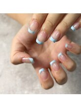 ルート12/ブルーフレンチネイル