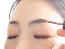 ブリリアン/大人気眉毛マスカラ