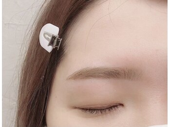 ダフネ(DAFNE)/眉毛wax+眉カラー