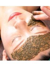 クールグラシュー(couer gracieux)/＃凹凸のあるお肌に