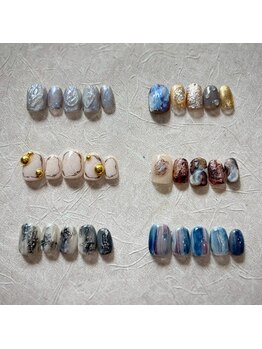 クワイ(Qui)の写真/トレンドネイルならQuiにお任せ♪カラー/パーツの種類が豊富でオシャレ上級者さんも納得のいく仕上がりに★