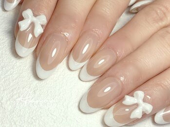 アカラ(Akara)/フレンチネイル
