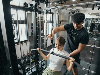 リライフ 四日市(Re-LIFE)の写真/【お腹＋二の腕】短時間集中トレーニング！無理なく楽しみながらなりたい自分へ☆[パーソナルジム/四日市]