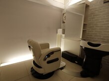 ラヴィニュースタンダードバーバー 浜松町本店(LAVIE NEW STANDARD BARBER)/プライベートな個室空間