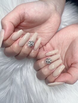 ヘブン ネイル 鶯谷(HEAVEN Nail)/ベージュビジューネイル