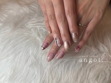 アンガット(angot.)/大人チェックネイル