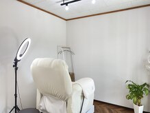 落ち着いた空間リクライニングソファでゆったりお寛ぎください♪