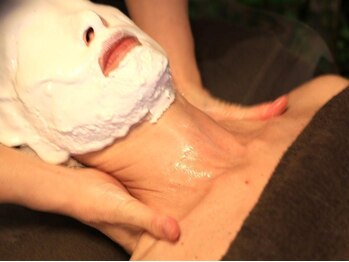 ロータス(LOTUS)/初回はなんと半額に!