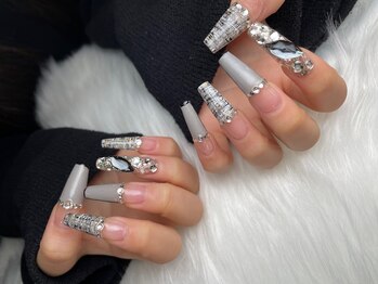 マーベラス ネイル デザイン(Marvelous Nail Design)/ツイード&スワロ埋め尽くし