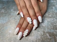 クイーン(Queen)/可愛い系ネイル