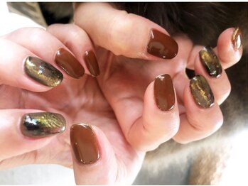 シャイニー(Shine-y)/ハード系ネイル