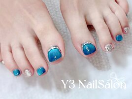 親指2本デザイン¥6980