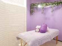 オン アイラッシュ(ON EYELASH)/施術用ベッド♪