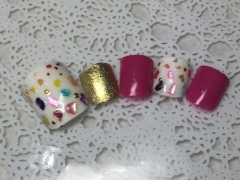ネイルサロン リリオ(Nail Salon Ririo)/カラフルシェルネイル