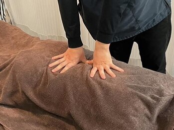 イズミ整骨院 練馬院の写真/あなたの辛～い腰のつらさ、実は原因は腰だけではありません！全身をしっかりケアし施術後の変化に驚き！