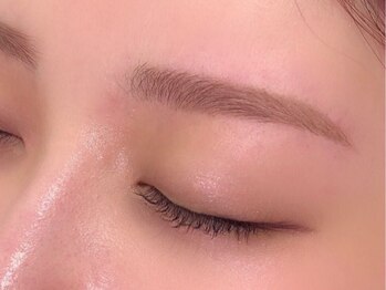 メモト つかしん店(memoto)の写真/【眉毛で第一印象UP】大人気アイブロウWAX脱毛・話題のハリウッドブロウ☆自分に似合う眉で新しい自分に