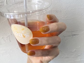 レアース(Lea's)/kaede担当 ワンカラー夏ネイル