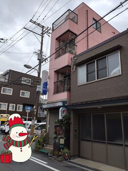 マツ(MATSU)/こちらのマンションです