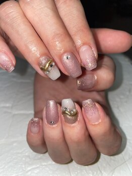 ネイルズフォーユー(Nails 4 U)/
