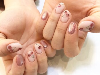 フェザー(Feather)の写真/妥協したくない、失敗したくない方必見！TOPクラスの高技術★ベテランネイリストが理想の指先を叶えます。