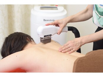 ティースキンサロンオキナワ(T-skin salon Okinawa)の写真/肌質改善サロンの肌に優しい安心美肌脱毛！都度払いで全身・パーツ脱毛も◎キャンペーン実施中！