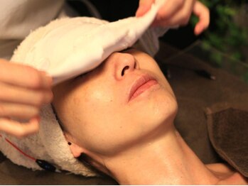 ロータス(LOTUS)/気になるシワたるみに働きかける