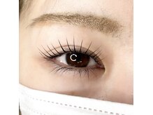 幅広い世代で大人気！まつ毛カール
