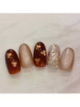 ナチュラ(Natura.)/大人のトレンドネイル