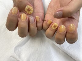 ひまわりネイル