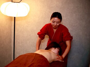 ハレノヒスパ 流山店(HARENOHI SPA)の写真/【よもぎ蒸し×技術で疲労を流すリンパマッサージ】リラックスしながら、日々の溜まった疲れを解消♪