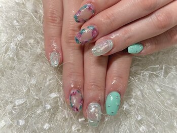 やり放題ネイル