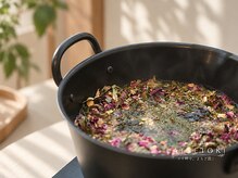 ラテトキ ラテ時々、よもぎ蒸し 経堂本町通り店(LATTETOKI)の雰囲気（黄土に比べて蒸気量1.8倍、鉄分量33倍の「美肌よもぎ蒸し」）