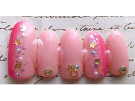 ハンド・フットネイル各7700円