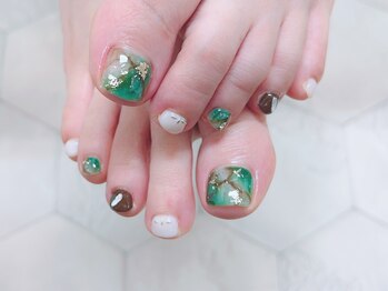 フォンテーヌブロー 野々市店(Fontaine Brow)/付け放題フリーデザインネイル