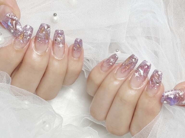 2025年-2026年冬トレンド】ラメグラデーション 秋のネイルデザイン集