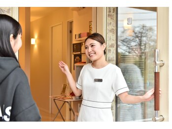肌イズム 守谷店(肌ism)/ 笑顔でお出迎え♪