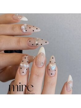 ミレ(mire)の写真/【モチや亀裂のお悩みに◎】爪の悩みを解決しながら高いアート再現力☆爪の健康を保ちながら美しい指先に♪