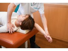 篠崎駅前結び整骨院 鍼灸院/猫背矯正