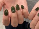 秋グリーンカラーネイル