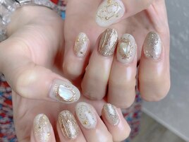 ベージュゴールドニュアンス