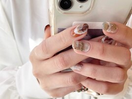 ニュアンスぷっくりネイル¥9700