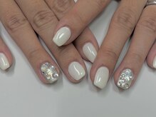 クイーンネイル(QUEEN NAIL)/埋め尽くしネイル