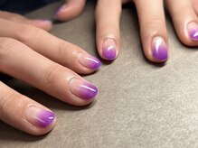 ラドール(La Dhole)/グラデーションネイル