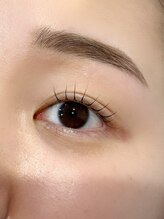 アンジェリカ(Angelica)/眉毛とまつ毛の同時施術