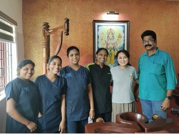 サロン ド クレアルテ(Salon de Crearte)/インドケララの研修にて