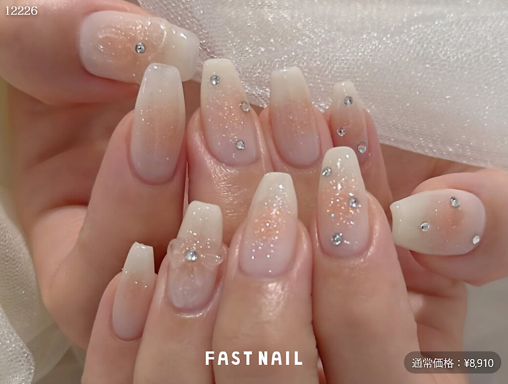 2026年冬トレンド】ホワイト リボン ハンドのネイルデザイン集｜人気順