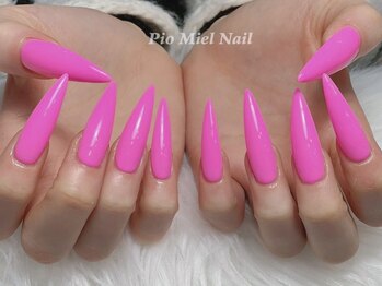 ネオンピンクロングネイル