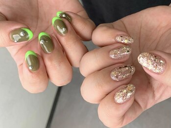 クレモアネイル 池袋西口店(CLEMORE NAIL)/ちぐはぐネオンフレンチ×ラメ